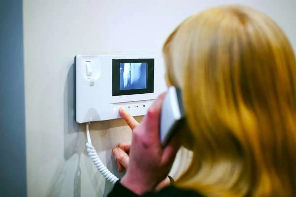 Преимущества видеодомофонов