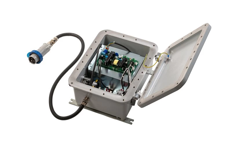 6 портовый уличный узел связи TFortis PSW-2G6F+UPS-Ex