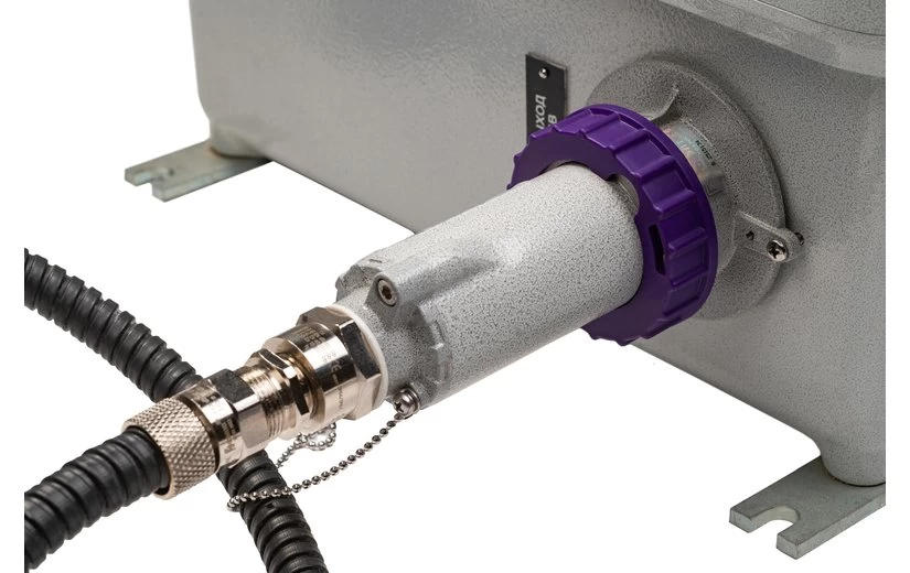 6 портовый уличный узел связи TFortis PSW-2G6F+UPS-Ex