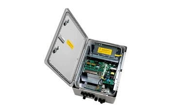 10 портовый уличный узел связи TFortis PSW-2G8F+UPS-Box